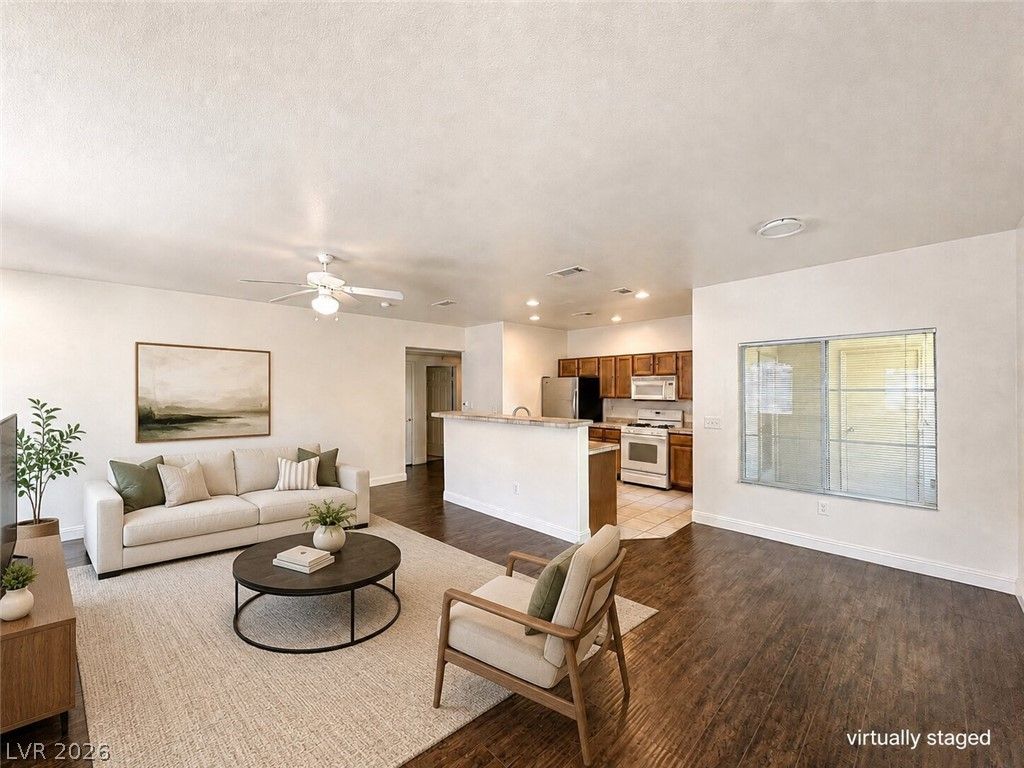 1501 CARDINAL PEAK Lane 202 — photo 2