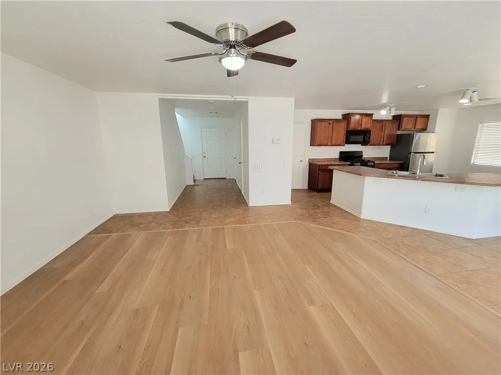 9090 Tolford Avenue — photo 4