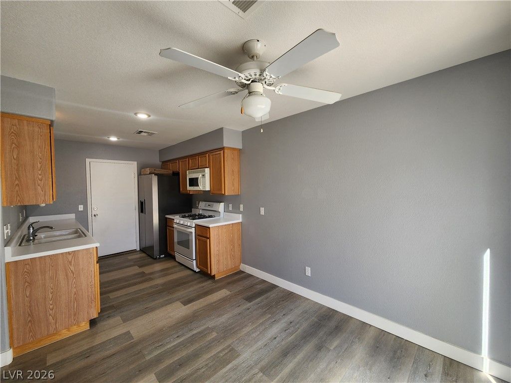 776 Spotted Eagle Street — photo 2