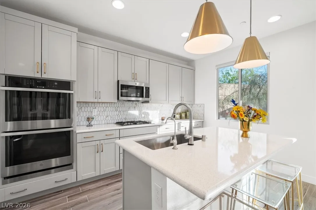 8801 Highland Skye Drive — photo 2
