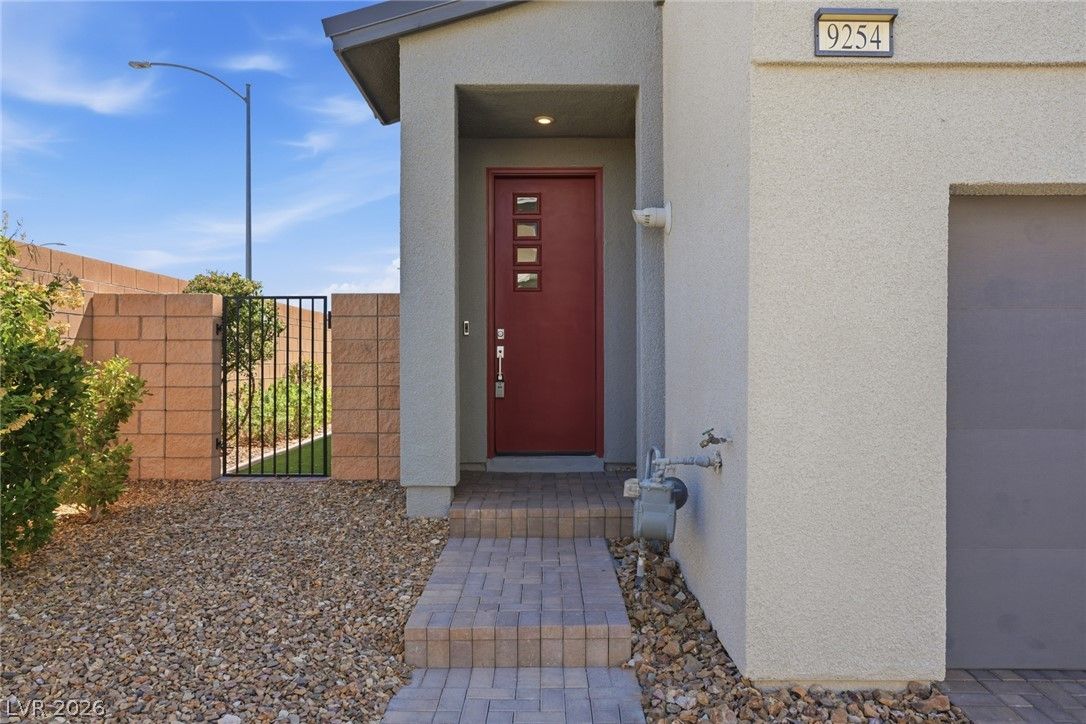 9254 Desert Pearl Avenue — photo 5 of 48