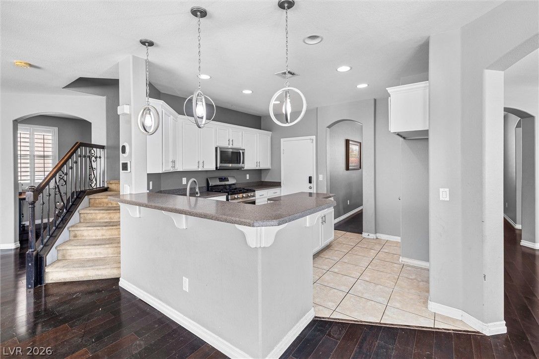 6297 Whispering Creek Street — photo 3 of 47