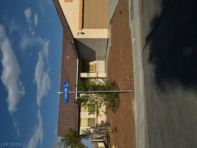 4132 Greenbridge St — photo 2 of 9