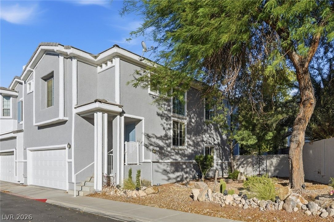 240 Integrity Ridge Drive — photo 2