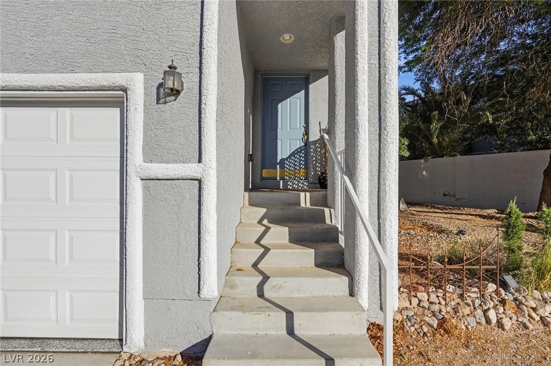 240 Integrity Ridge Drive — photo 3