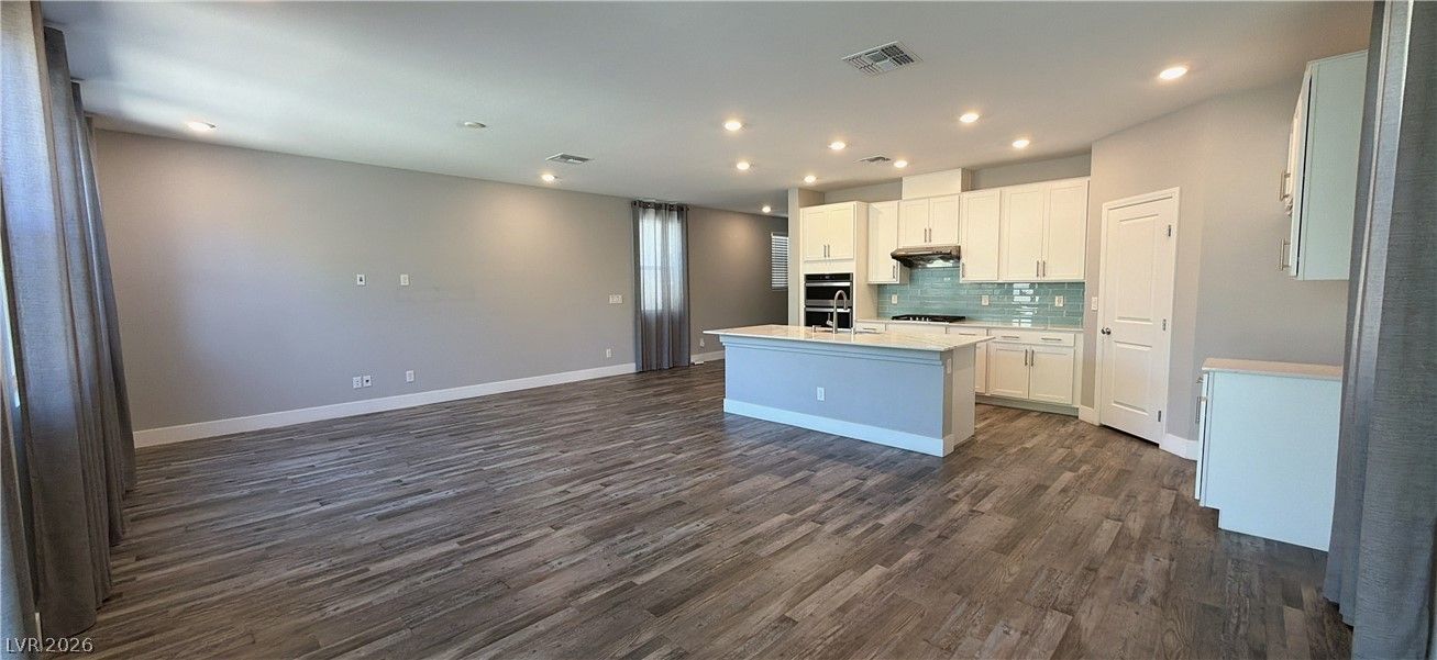 8726 Sand Verbena Avenue — photo 2 of 26