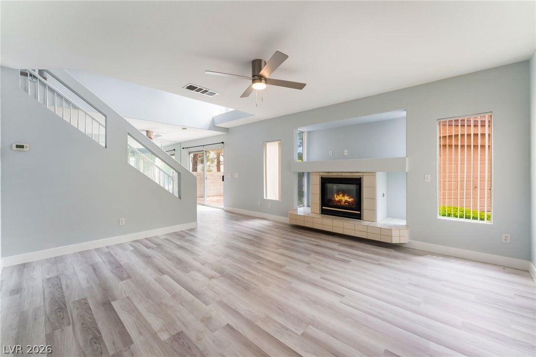 8813 Hampton Green Avenue — photo 3