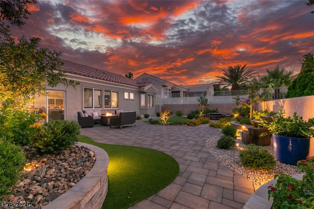 10800 Heritage Hills Drive — photo 1