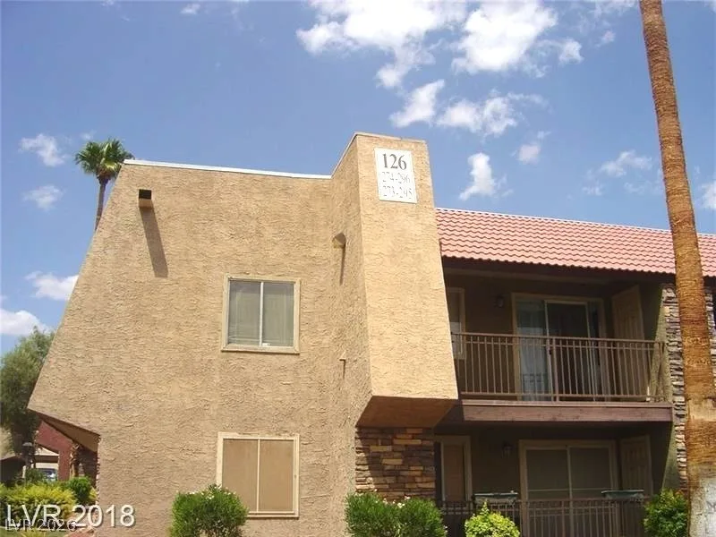 5314 River Glen Drive 288 — photo 2