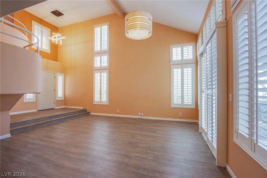 5086 Mount Pleasant Lane — photo 3