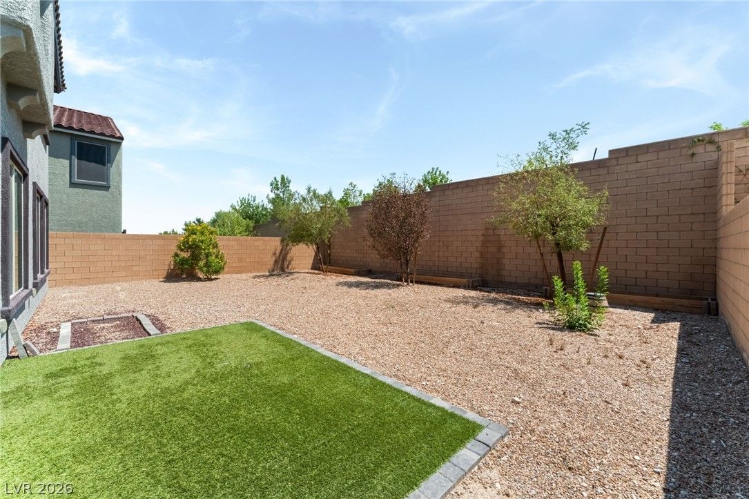9993 Birch Knoll Avenue — photo 2