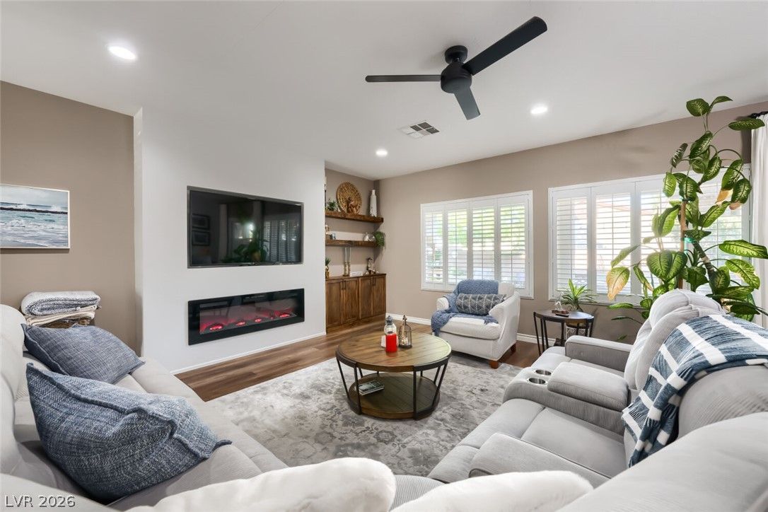 7356 Petrel Street — photo 4