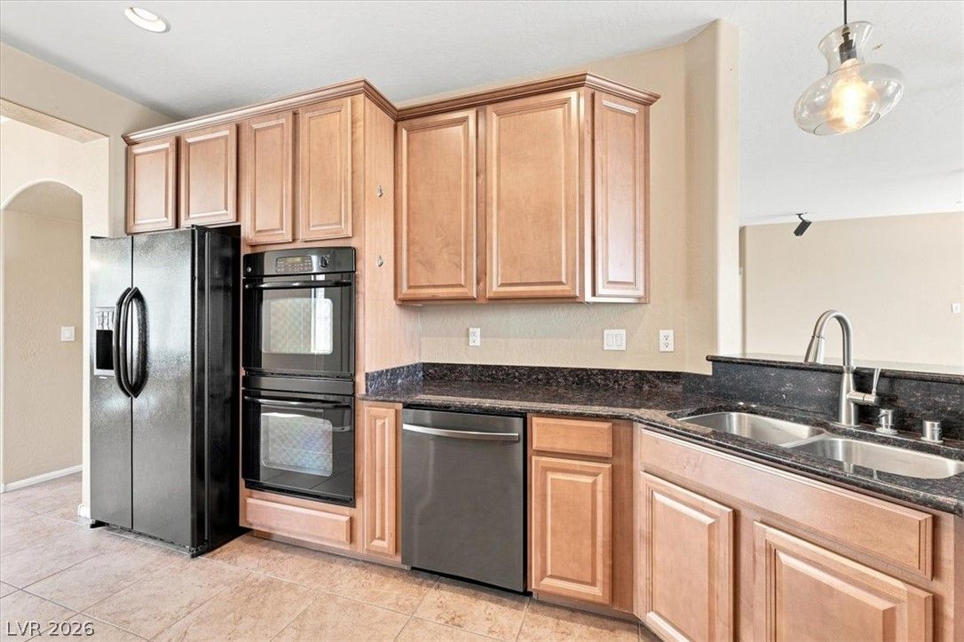 7318 Puckershire Street — photo 4
