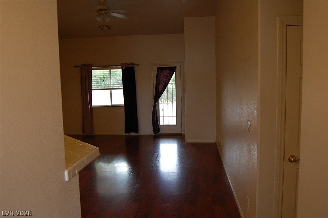 1791 Sycamore Avenue B — photo 3