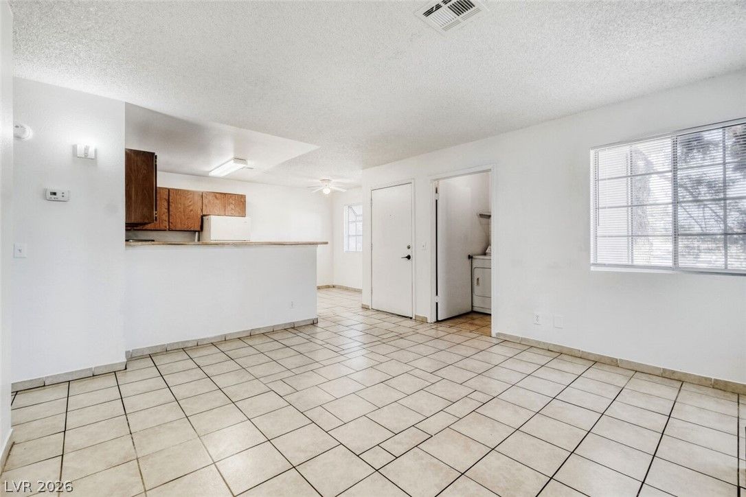 4651 Amberleigh Lane C — photo 5