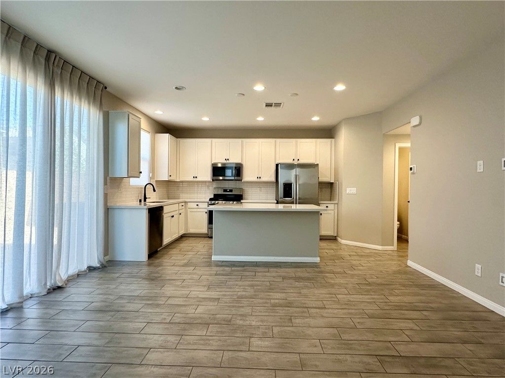 10216 Ullom Drive — photo 3