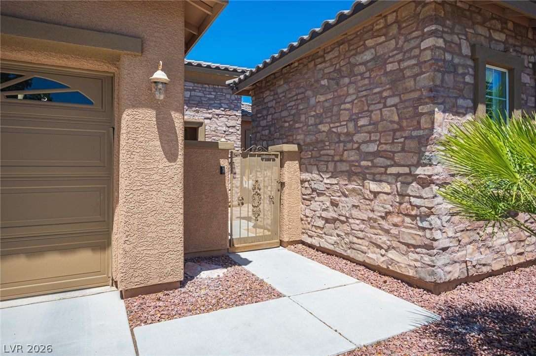 5290 La Terra Avenue — photo 4