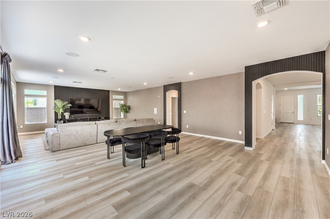 7128 Bold Rock Avenue — photo 4