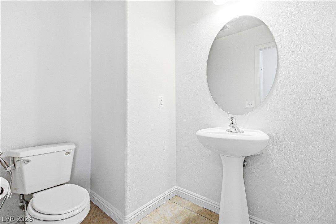 10630 Lessona Street — photo 5