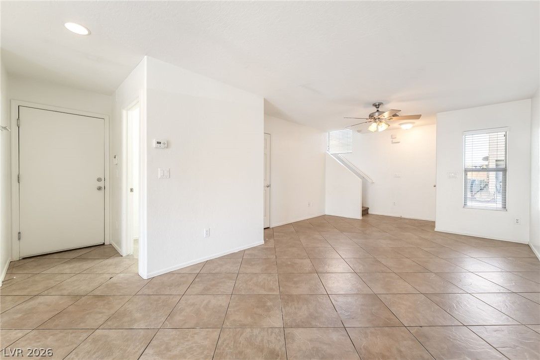 5280 Fire Night Avenue — photo 4
