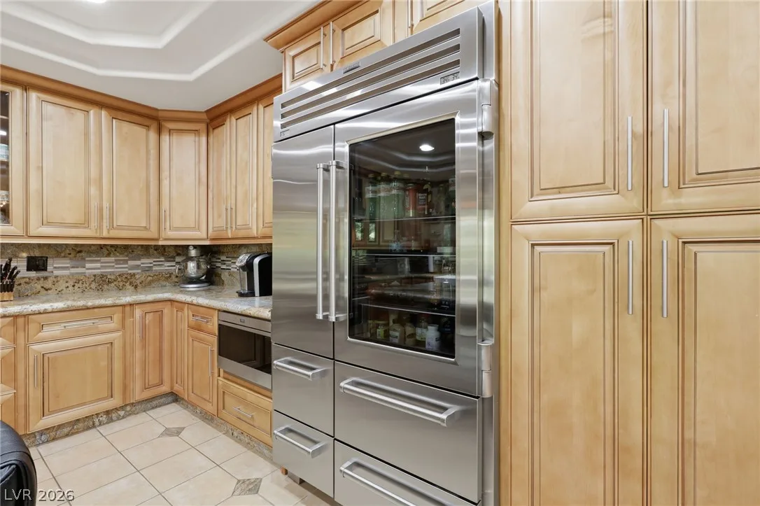 425 Talisman Court — photo 4