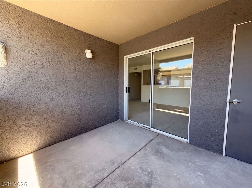 5055 Hacienda 1002 — photo 5 of 15