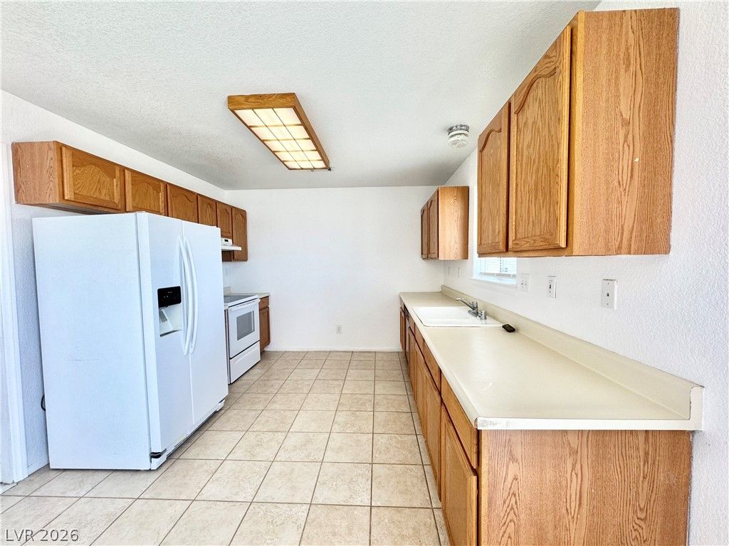 1060 South Marne Court D — photo 4