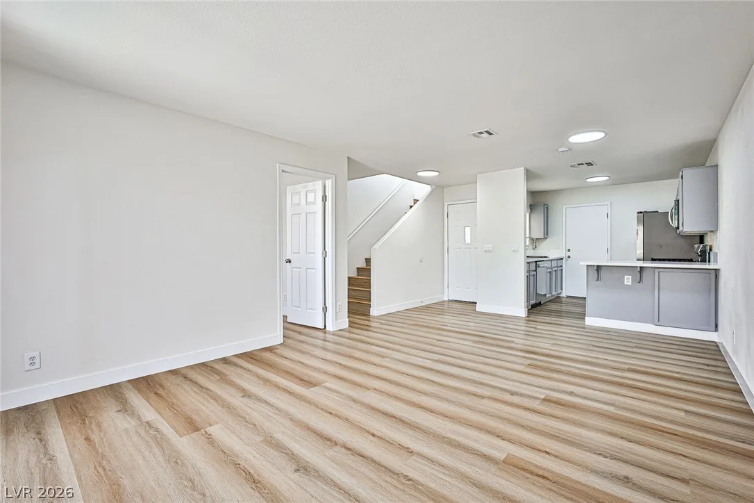 9281 Casa Christina Lane — photo 5