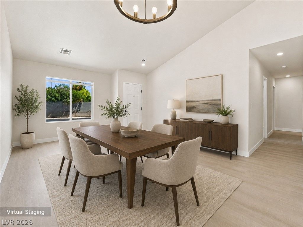 601 Carlitos Avenue — photo 2 of 10