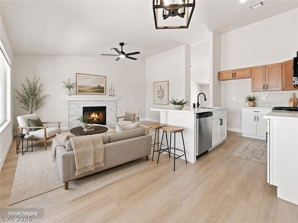 601 Carlitos Avenue — photo 3 of 10