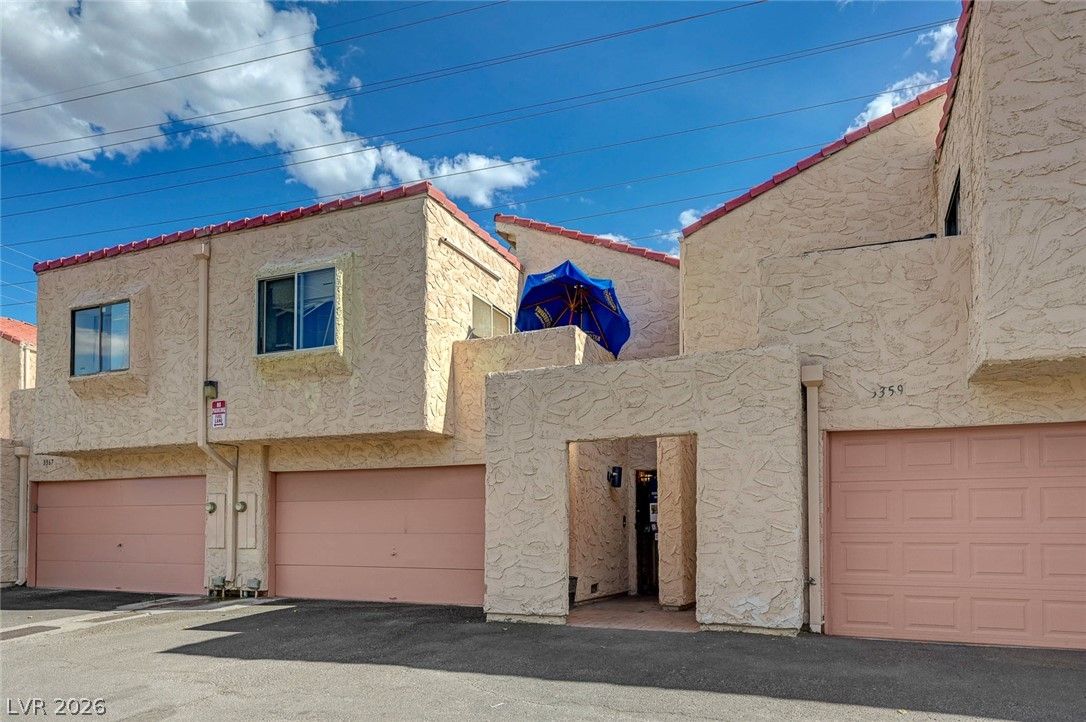 3363 Vema Drive — photo 2