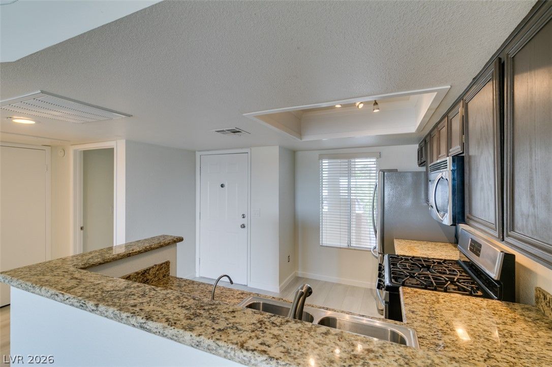8070 West Russell Road 2026 — photo 2