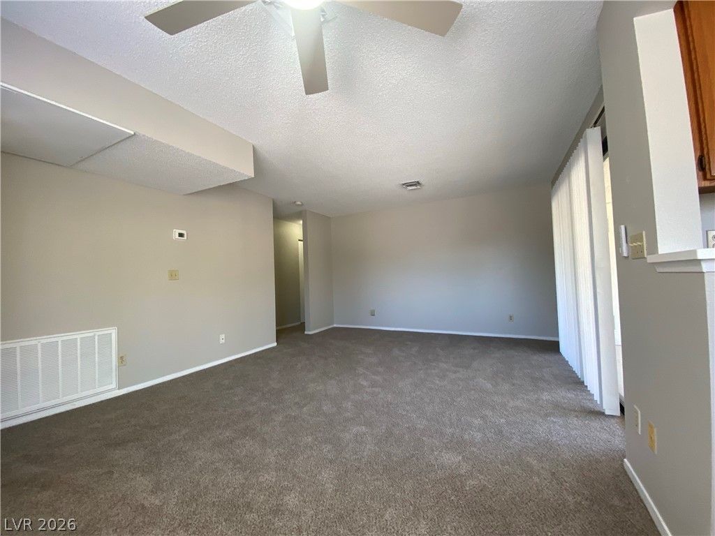 4805 Nara Vista Way 204 — photo 3