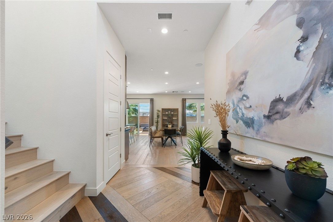 10125 Sequoia Glen Avenue — photo 3