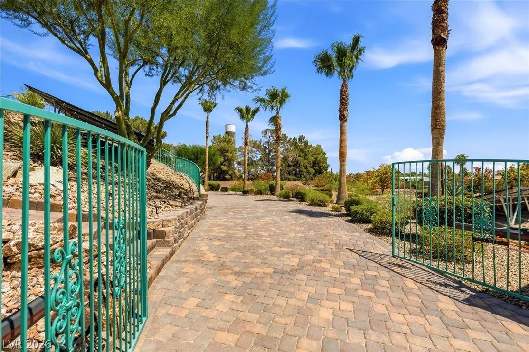 6131 Grand Teton Drive — photo 4
