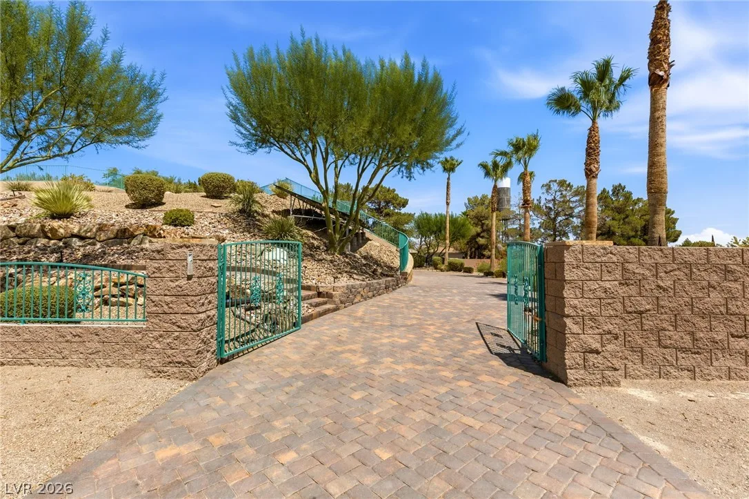 6131 Grand Teton Drive — photo 5