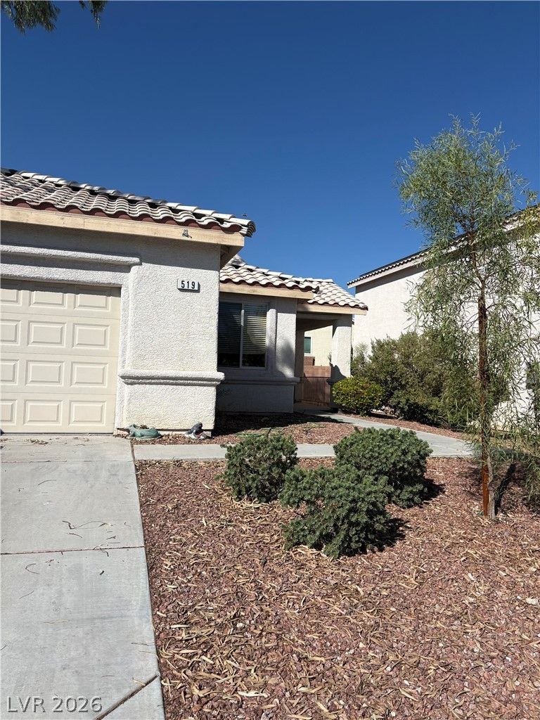 519 Siberia Street — photo 2 of 24