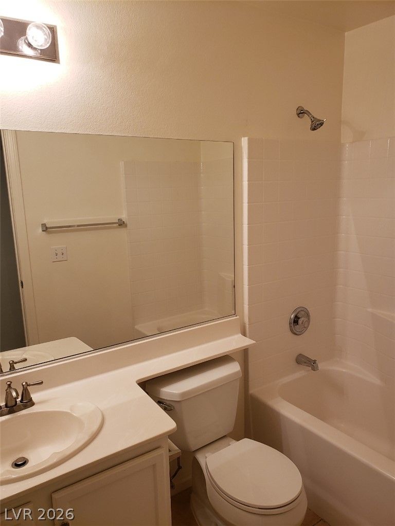 519 Siberia Street — photo 4 of 24