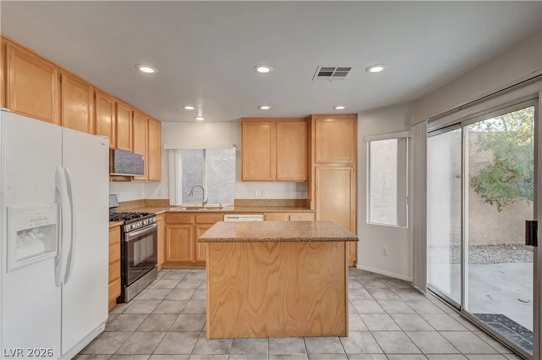 10800 PALATINE Court — photo 4
