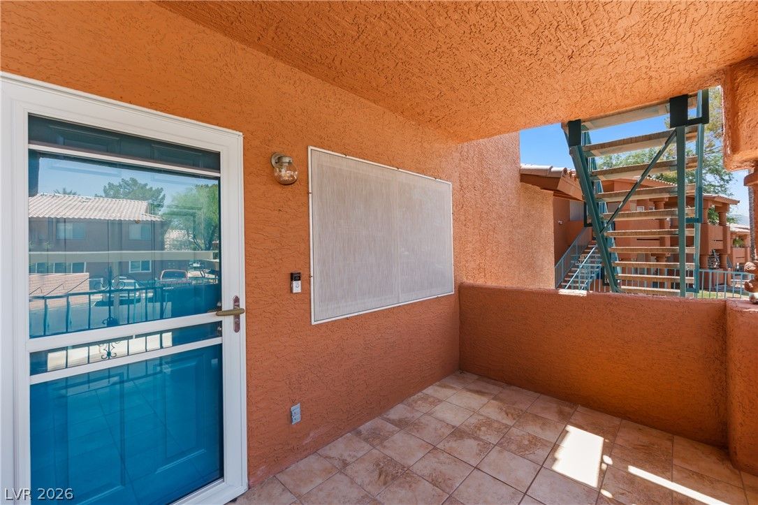 930 Mesquite Springs Drive 101 — photo 2