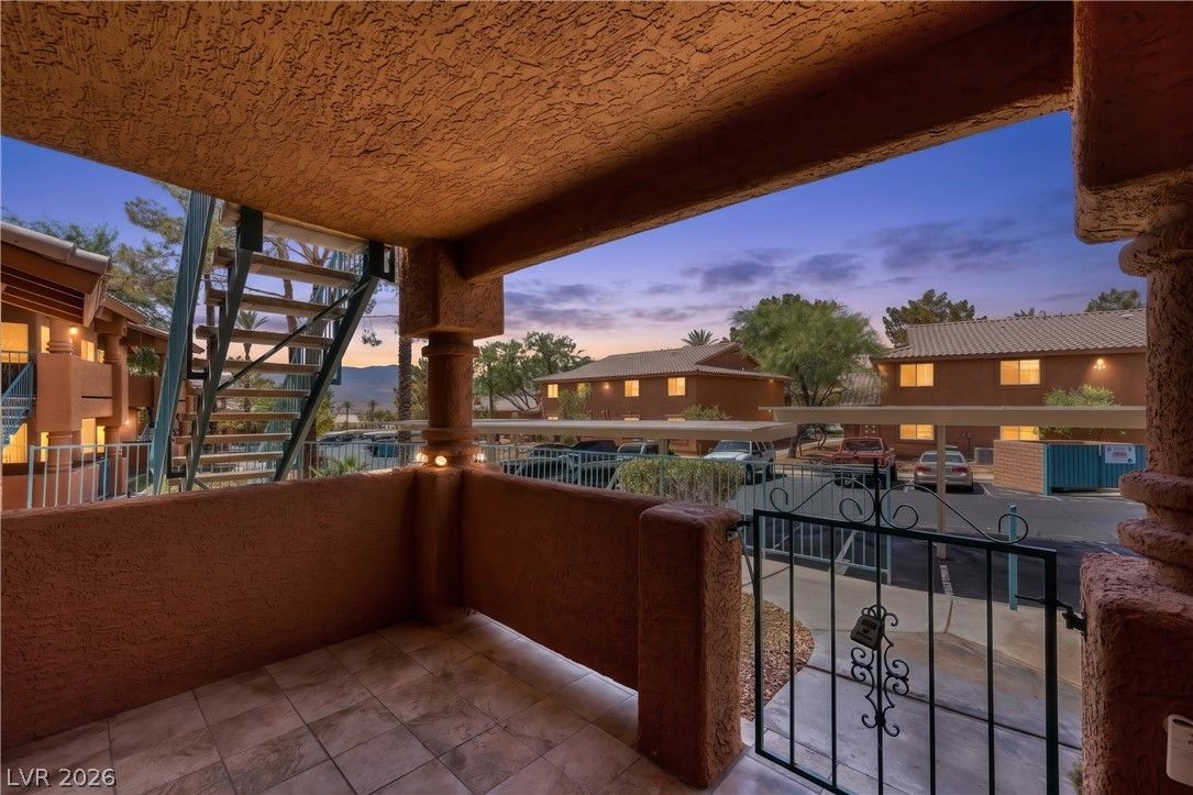 930 Mesquite Springs Drive 101 — photo 3