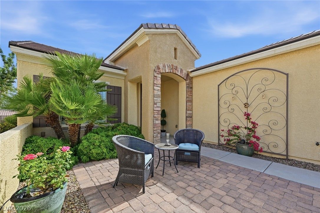 2198 Blackburn Hills Avenue — photo 3
