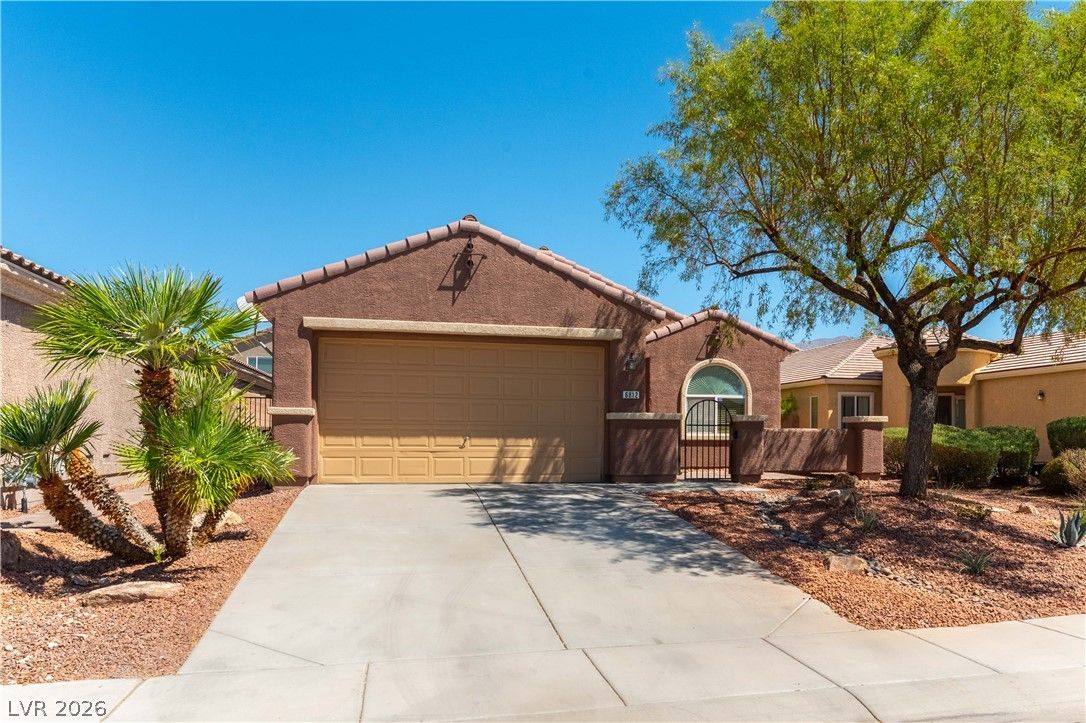 6812 Royal Poinciana Court — photo 2
