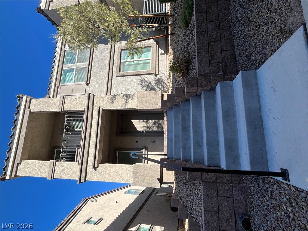 667 Tiarella Lane — photo 1