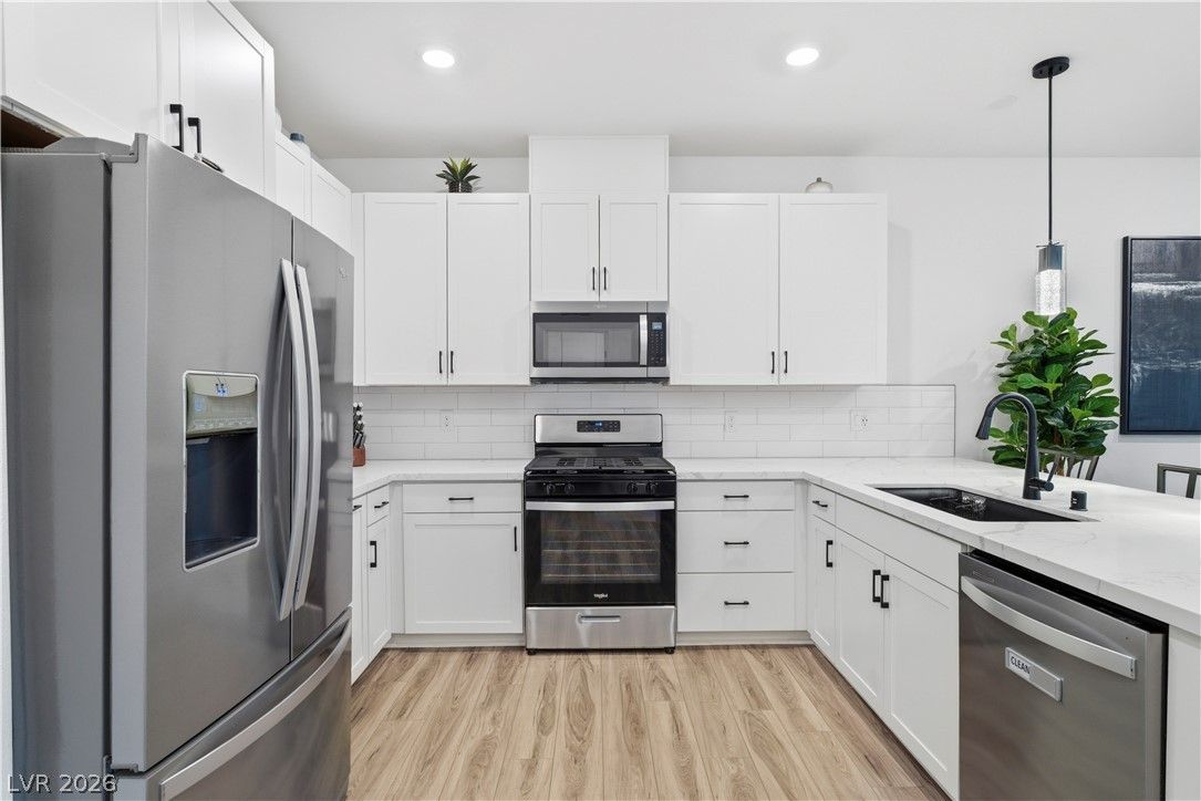 3575 Sorridere Lane — photo 4 of 41