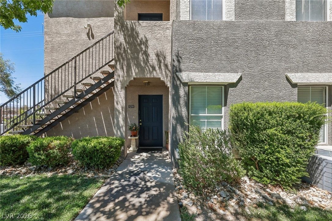 10245 South Maryland Parkway 1210 — photo 3 of 24