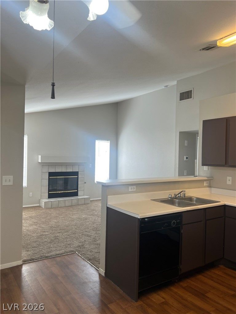 4611 KRISSYLOUISE Way C — photo 3 of 13