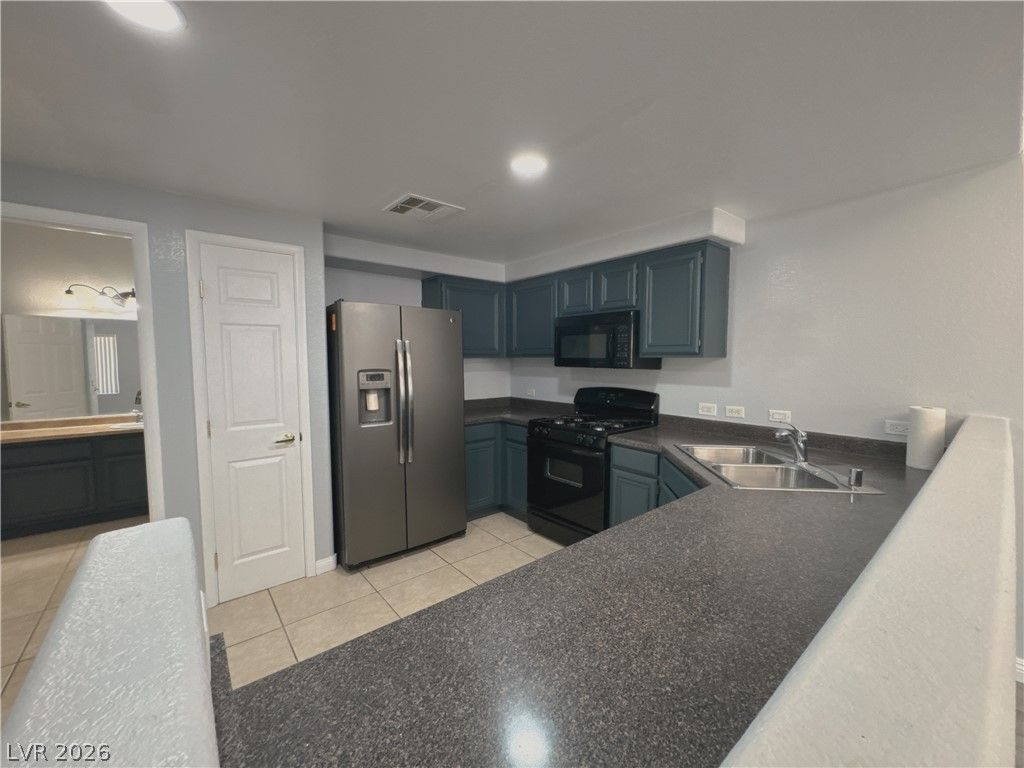 10245 South Maryland Parkway 130 — photo 4 of 17