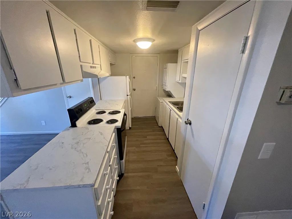1351 Dorothy Avenue 2 — photo 3