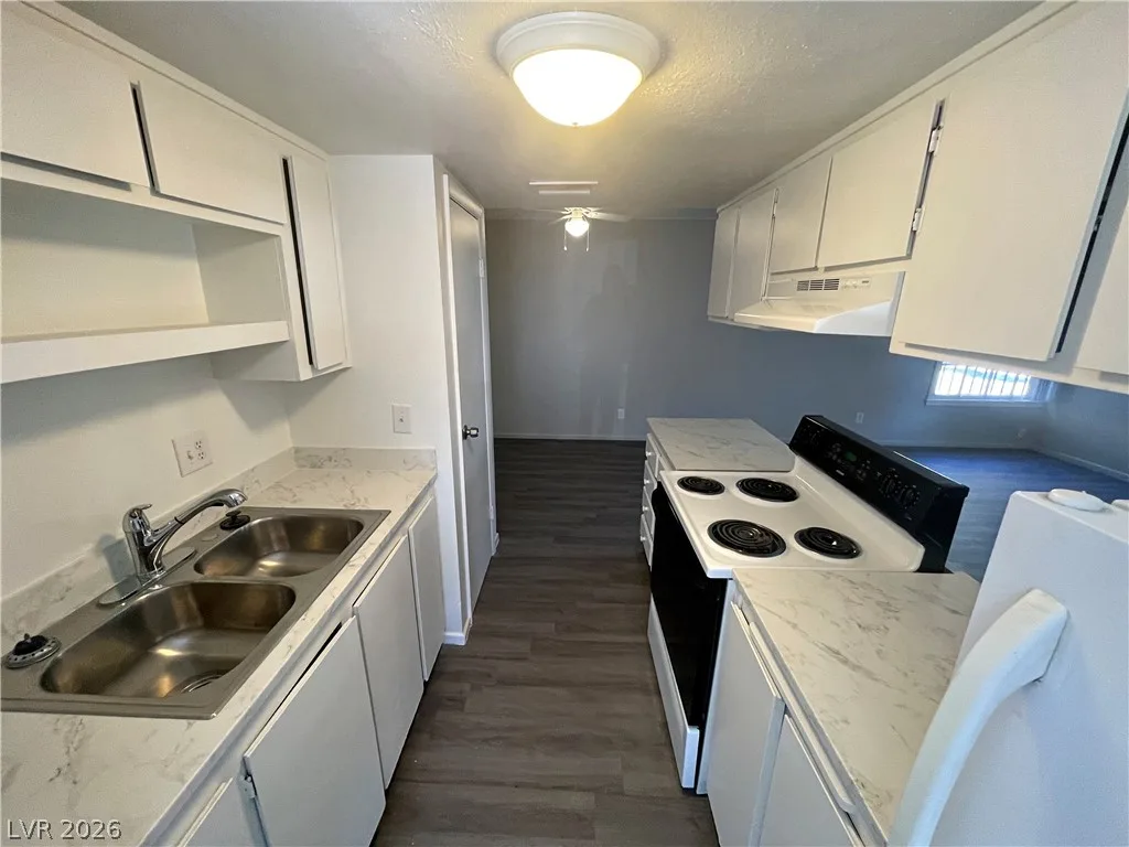 1351 Dorothy Avenue 2 — photo 4